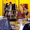 Магазины одежды и обуви в Прохладном